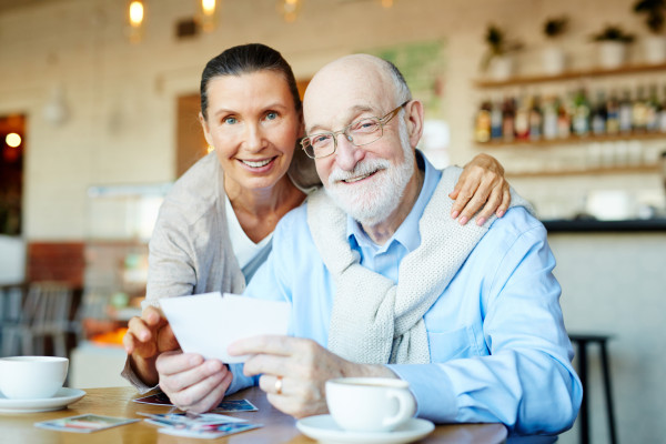 affectionate-grandparents-GNYEDML